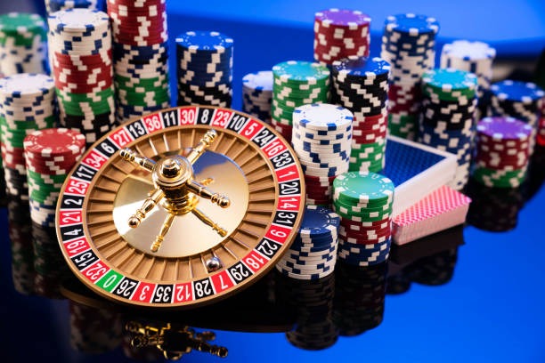 Live Three Card Poker table on shio88 with dealer and real-time play